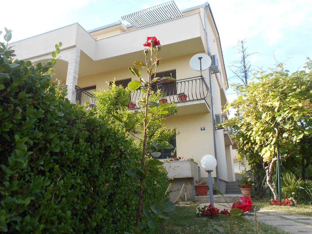 Apartment Cherry Kaštela Eksteriør bilde