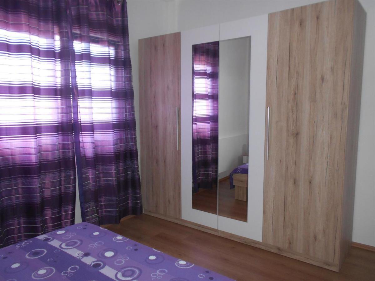 Apartment Cherry Kaštela Eksteriør bilde